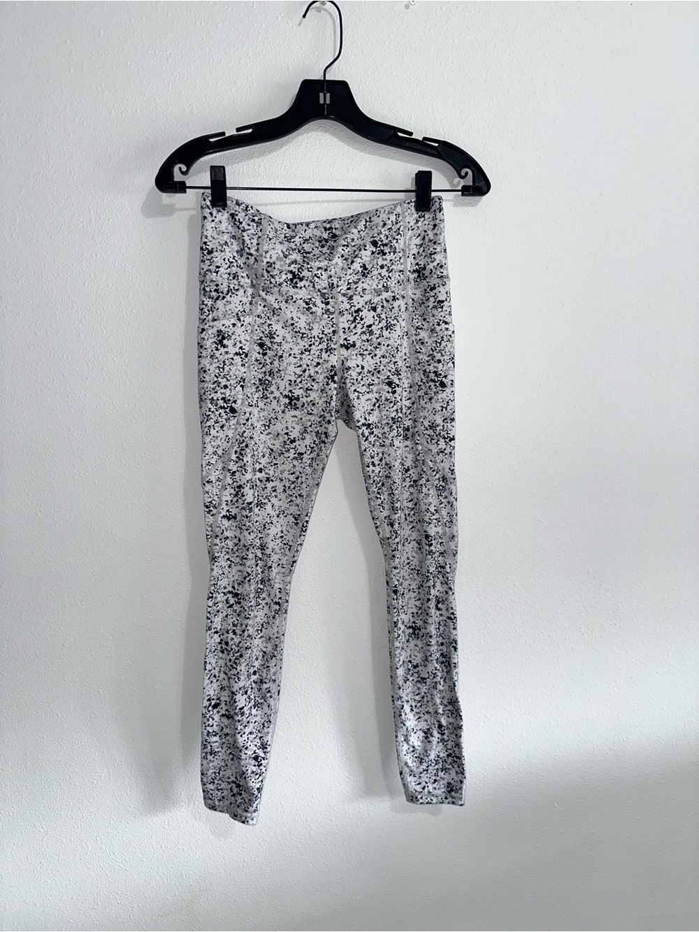 Athleta White & Black Print Leggings Size S